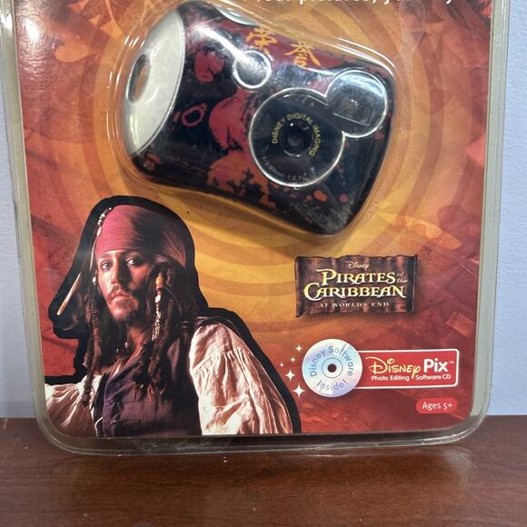 Pirates Of The Caribbean DISNEY PIX Micro Digital Camera Johnny Depp - Picture 3 of 7